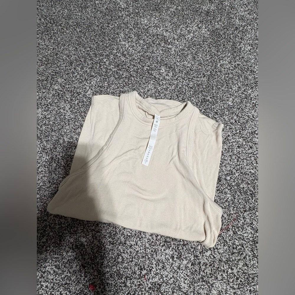 Lululemon hold tight tank